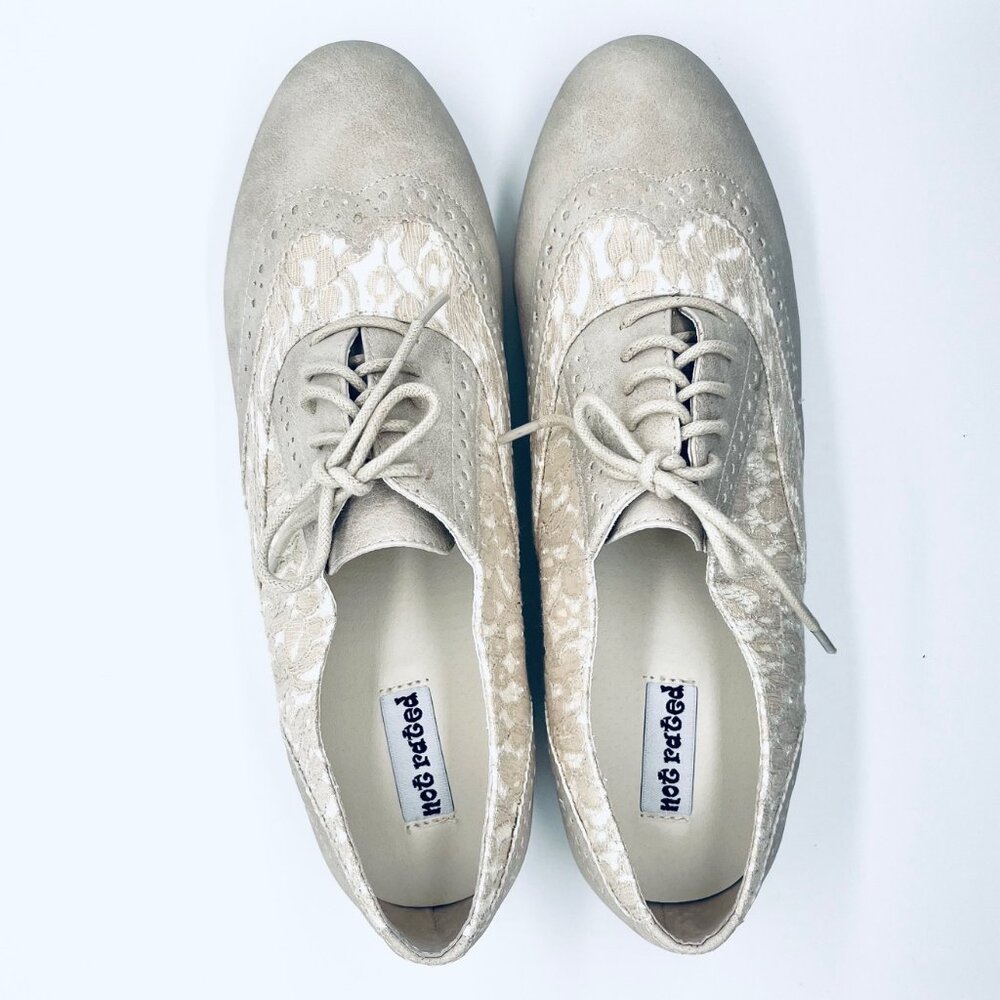 Modcloth "Not Rated Brand" Brocade Wing Tip Shoes in Taupe (8.5) New, no tag/box